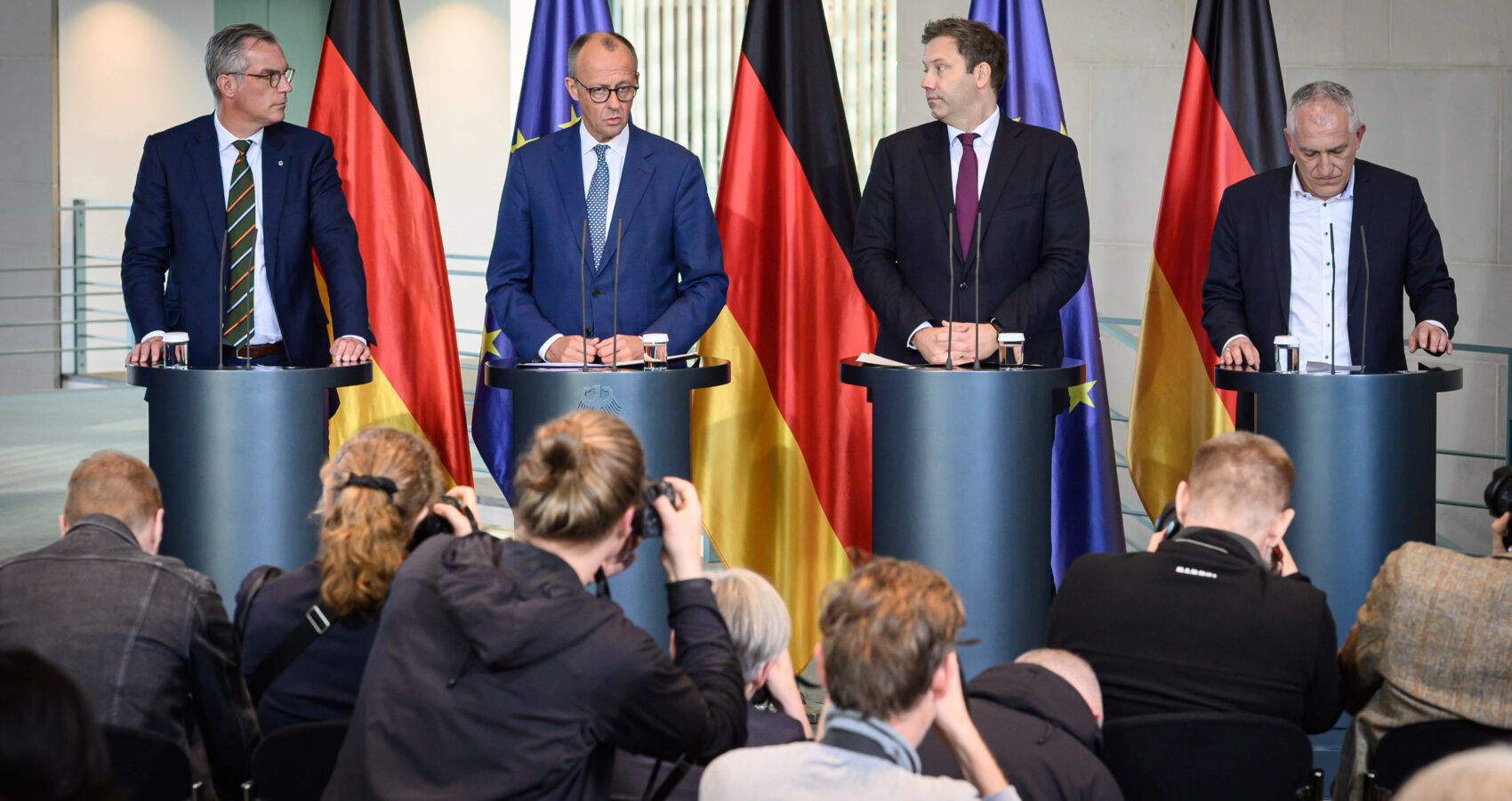 Friedrich Merz beim deutschen Stahlgipfel