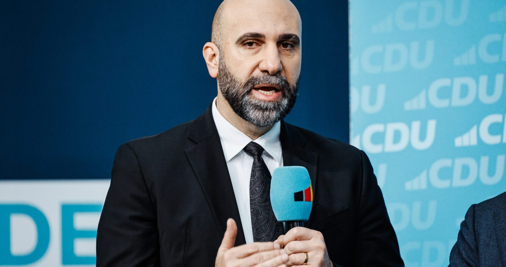 Ahmad Mansour beim Ideenforum Basiskonsultationen „Social Media - Chance oder Risiko für den gesellschaftlichen Zusammenhalt?“