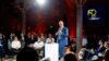 Bundeskanzler Friedrich Merz im Gespräch mit jungen Menschen bei der Konrad-Adenauer-Stiftung